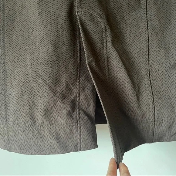 Lululemon Apres Brown & Pink Yoga Rain Jacket, Sz 6 - Picture 14 of 16